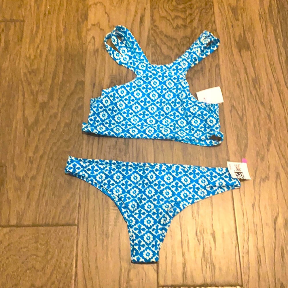 Tori Praver Medium Bikini Ribbed Strappy NEW